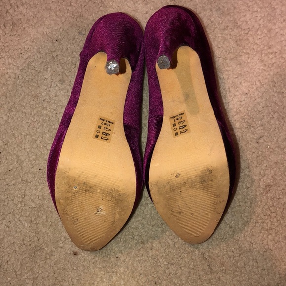 Michael Antonio magenta heels - Picture 4 of 5